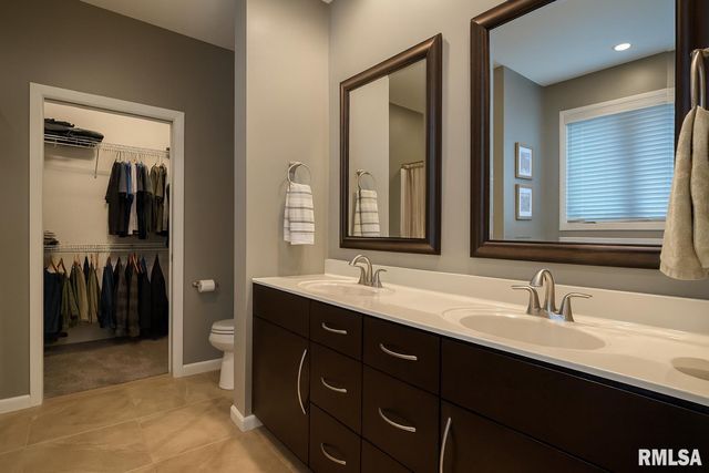 3910 W Anchor Drive, Peoria, IL 61615