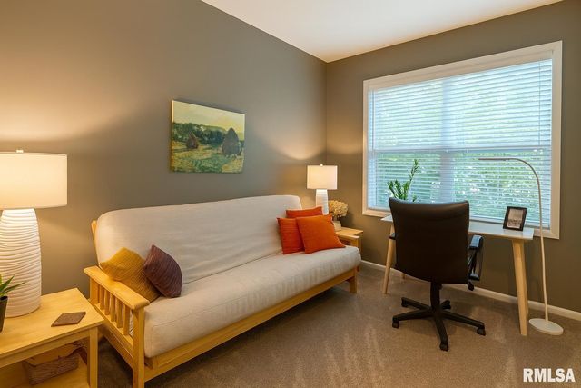 3910 W Anchor Drive, Peoria, IL 61615