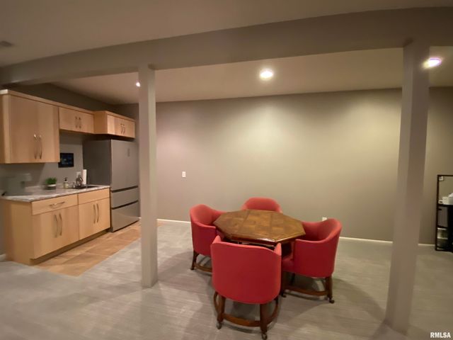 3910 W Anchor Drive, Peoria, IL 61615