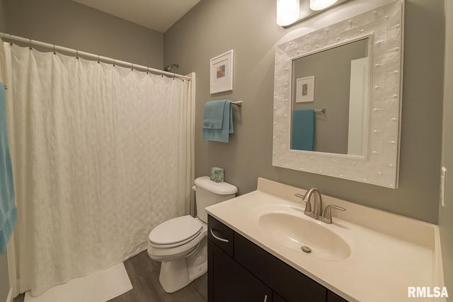 3910 W Anchor Drive, Peoria, IL 61615