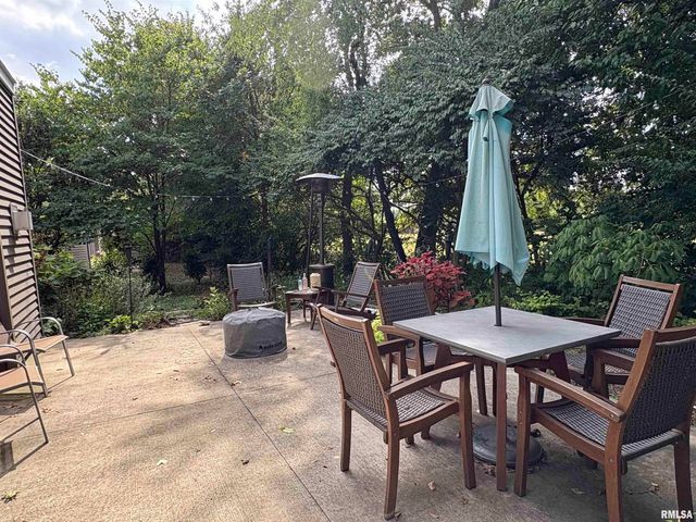 3910 W Anchor Drive, Peoria, IL 61615