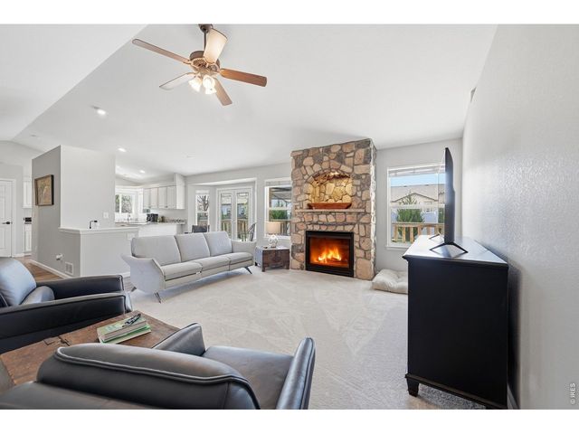 338 Hawthorne Ave, Johnstown, CO 80534