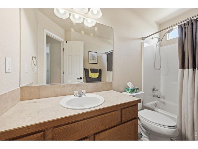 338 Hawthorne Ave, Johnstown, CO 80534
