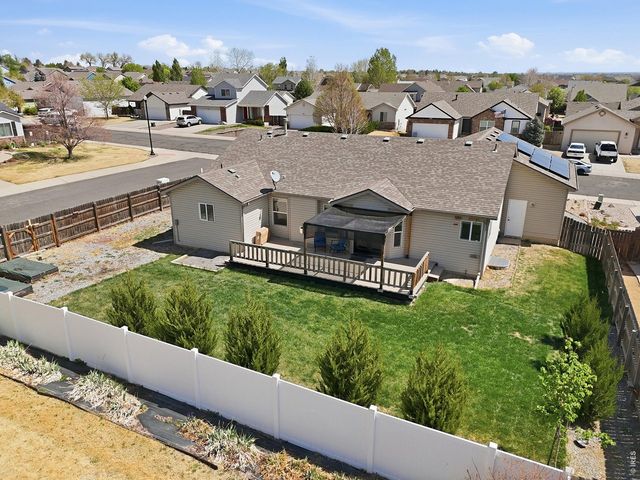 338 Hawthorne Ave, Johnstown, CO 80534