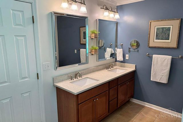 7562 Hidden Trace Drive, West Chester, OH 45069