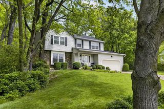 7562 Hidden Trace Drive, West Chester, OH 45069