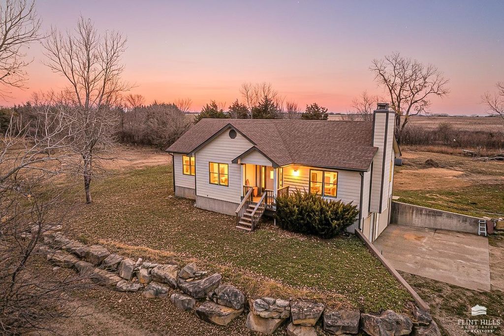 3257 Union Road, Junction City, KS 66441