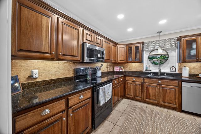 119 Westwood Dr, Mcminnville, TN 37110
