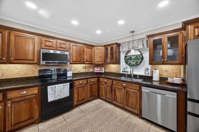 119 Westwood Dr, Mcminnville, TN 37110