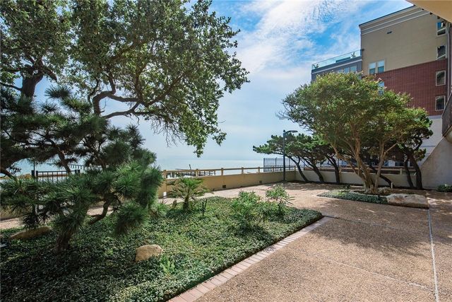 4500 Ocean Dr 5A, Corpus Christi, TX 78412