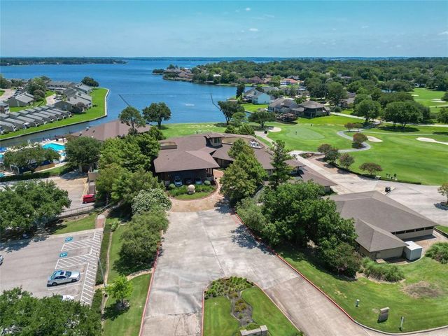 155 Park Way, Conroe, TX 77356