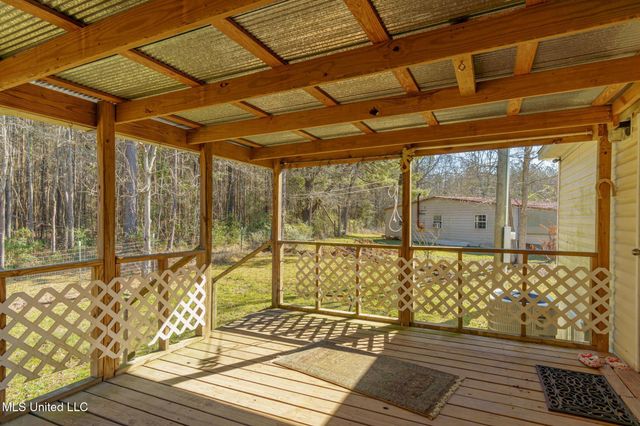 150 Pine Tree Road, Magee, MS 39111