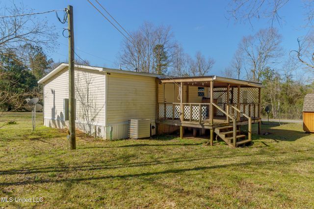 150 Pine Tree Road, Magee, MS 39111
