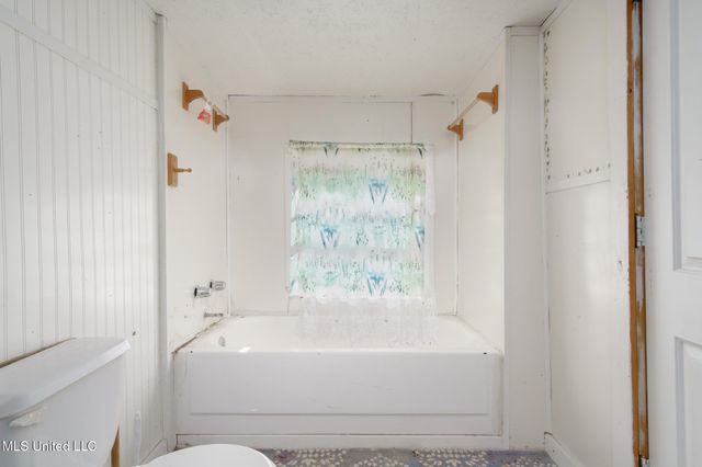 150 Pine Tree Road, Magee, MS 39111