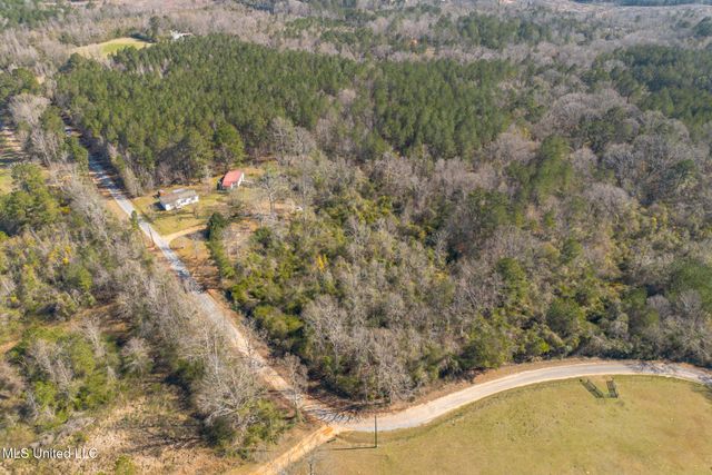 150 Pine Tree Road, Magee, MS 39111