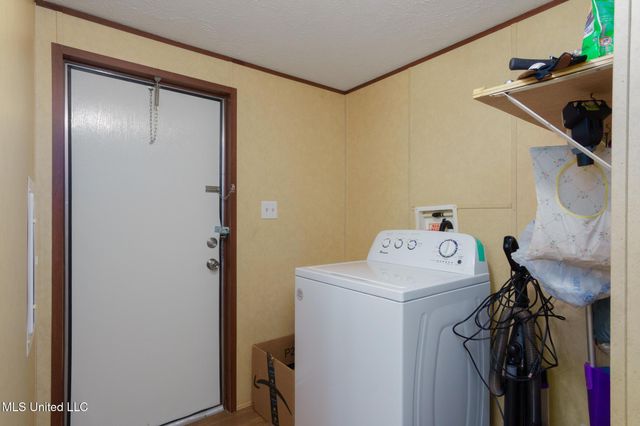 150 Pine Tree Road, Magee, MS 39111