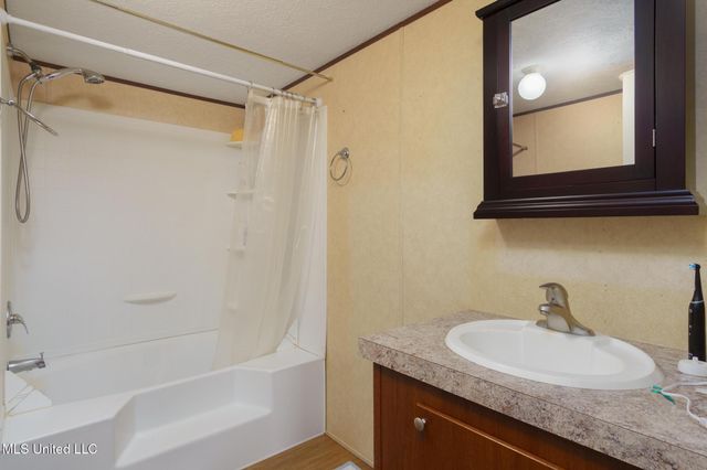 150 Pine Tree Road, Magee, MS 39111