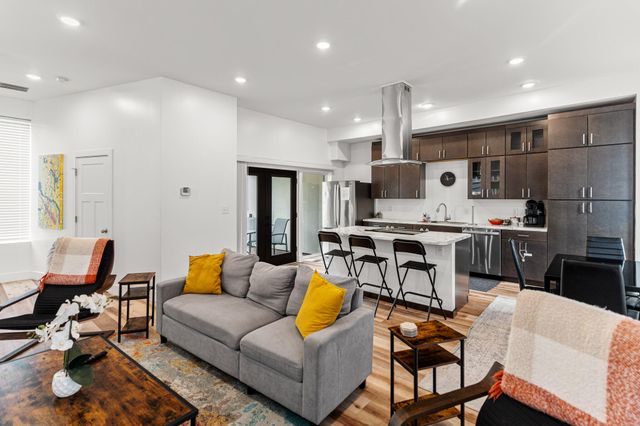 3 FYFER PL, Columbia, MO 65201