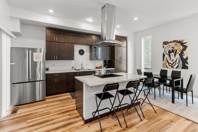 3 FYFER PL, Columbia, MO 65201