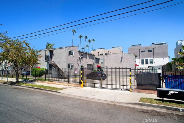 1134 W 39th, Los Angeles, CA 90037