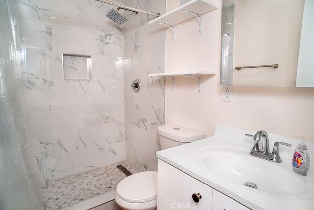 1134 W 39th, Los Angeles, CA 90037