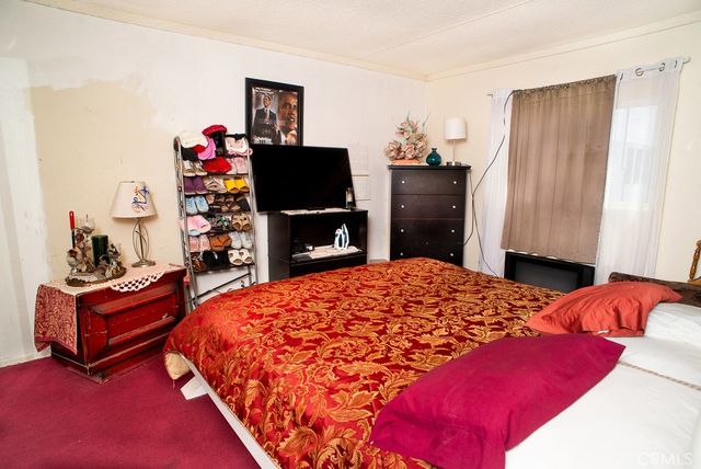 1134 W 39th, Los Angeles, CA 90037