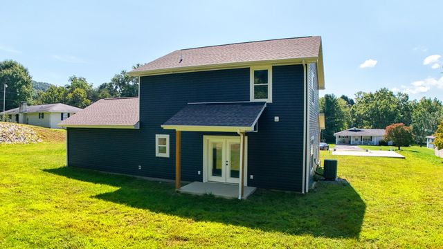 510 Moore Road, Williamsburg, KY 40769