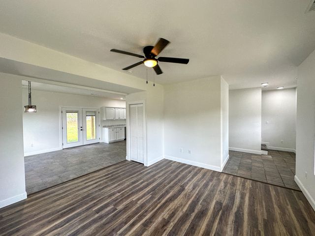 510 Moore Road, Williamsburg, KY 40769