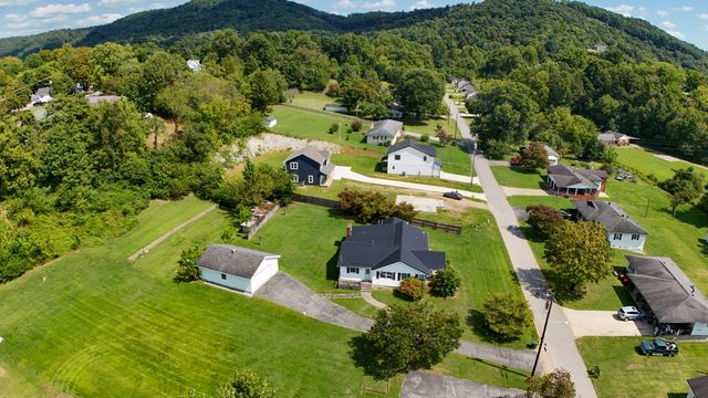 510 Moore Road, Williamsburg, KY 40769