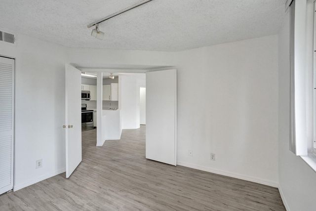 4015 W McNab Road D204, Pompano Beach, FL 33069