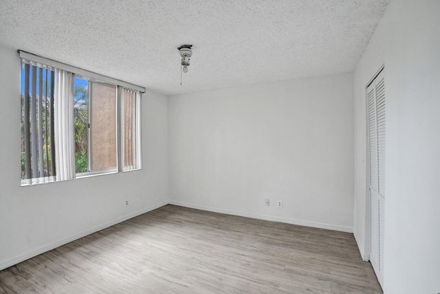 4015 W McNab Road D204, Pompano Beach, FL 33069