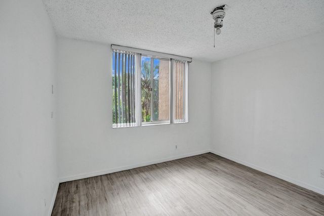 4015 W McNab Road D204, Pompano Beach, FL 33069