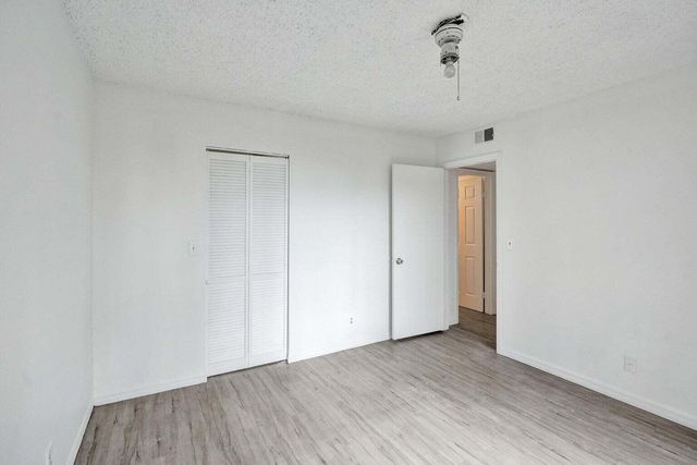4015 W McNab Road D204, Pompano Beach, FL 33069