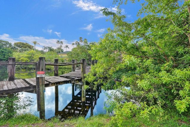 4015 W McNab Road D204, Pompano Beach, FL 33069