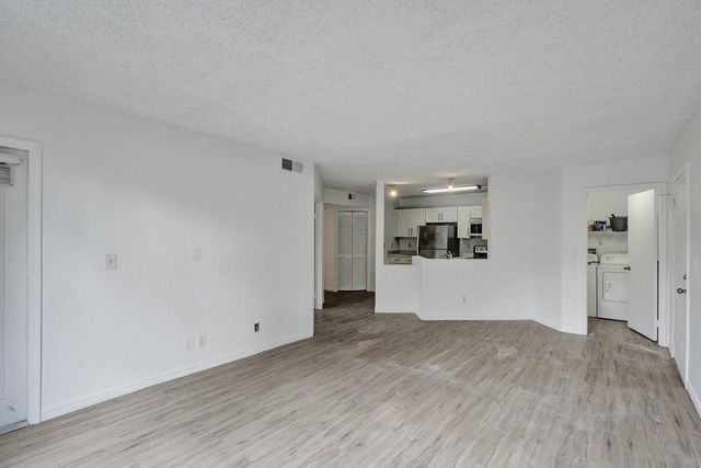 4015 W McNab Road D204, Pompano Beach, FL 33069