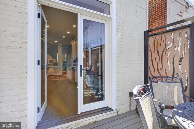 212 5TH ST NE, Washington, DC 20002