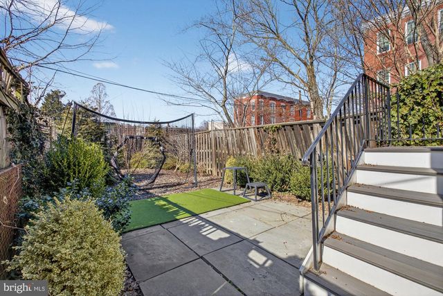 212 5TH ST NE, Washington, DC 20002