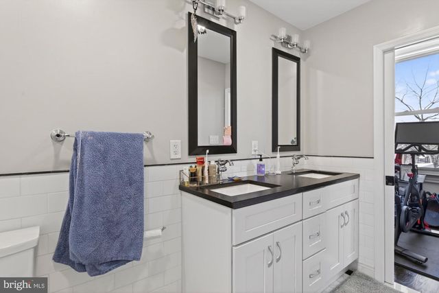 212 5TH ST NE, Washington, DC 20002