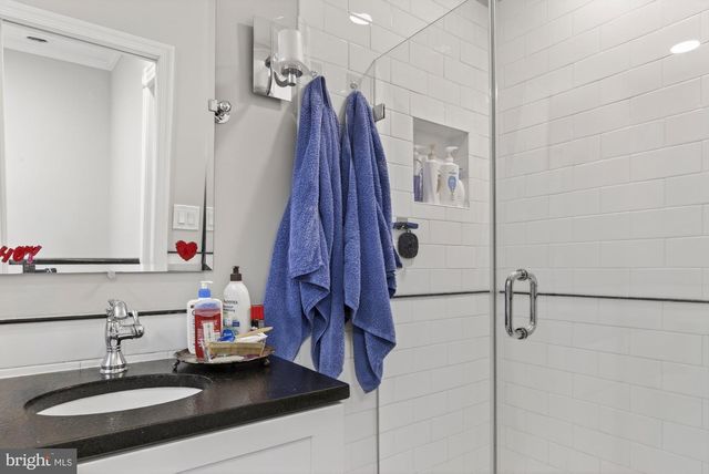 212 5TH ST NE, Washington, DC 20002