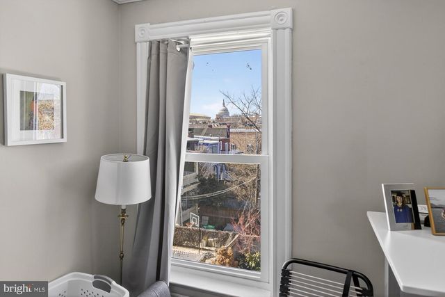 212 5TH ST NE, Washington, DC 20002