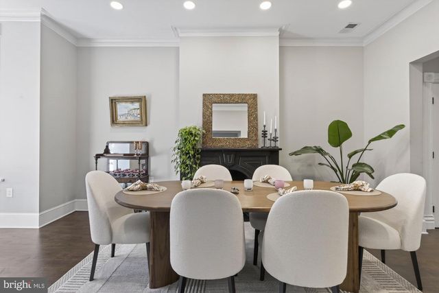 212 5TH ST NE, Washington, DC 20002