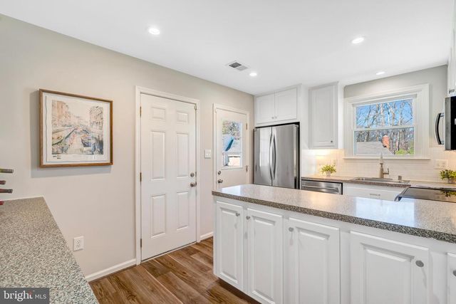 10409 ASHCROFT WAY, Fairfax, VA 22032