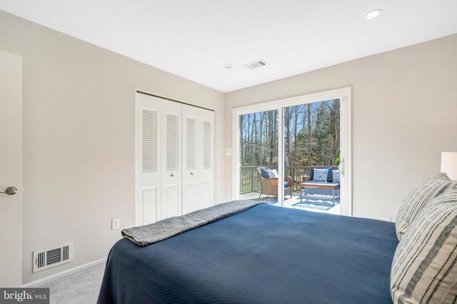 10409 ASHCROFT WAY, Fairfax, VA 22032