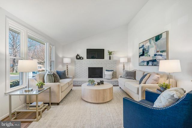 10409 ASHCROFT WAY, Fairfax, VA 22032