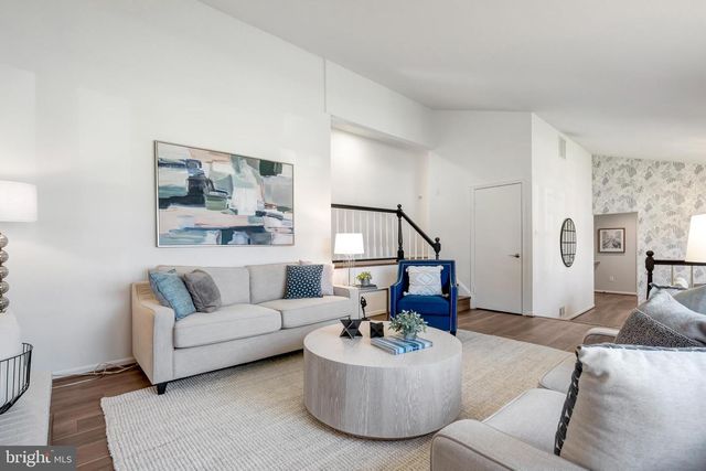 10409 ASHCROFT WAY, Fairfax, VA 22032