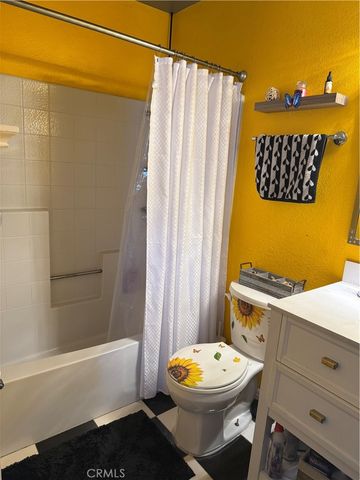 2420 W Sunrise Drive, Rialto, CA 92377