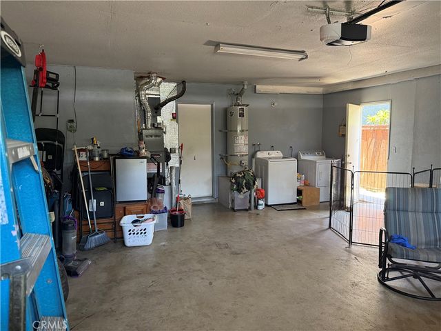 2420 W Sunrise Drive, Rialto, CA 92377