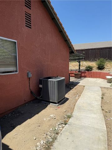 2420 W Sunrise Drive, Rialto, CA 92377