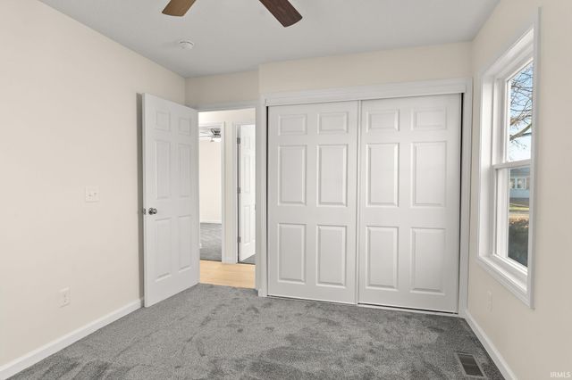 15 Holden Road, Columbia City, IN 46725