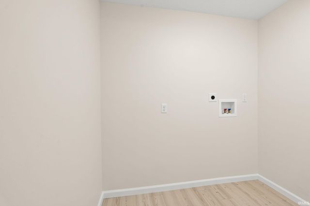 15 Holden Road, Columbia City, IN 46725